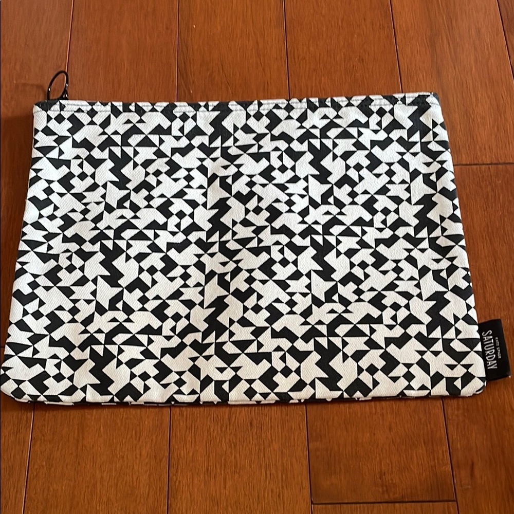 Stylish Black and White Geometric bag